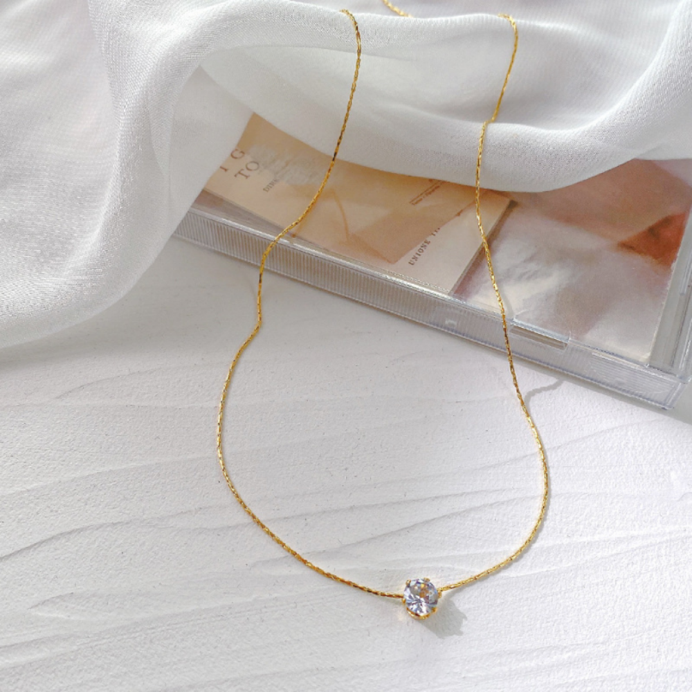 "Gold-Plated Stainless Steel Zircon Necklace – Dainty Clear CZ Charm for Women"